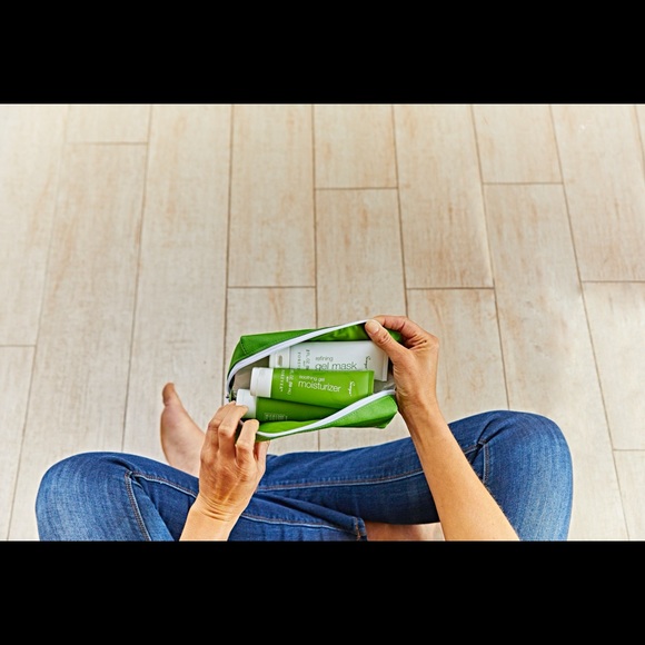 Daily Skin Care Set - Picture 3 of 4